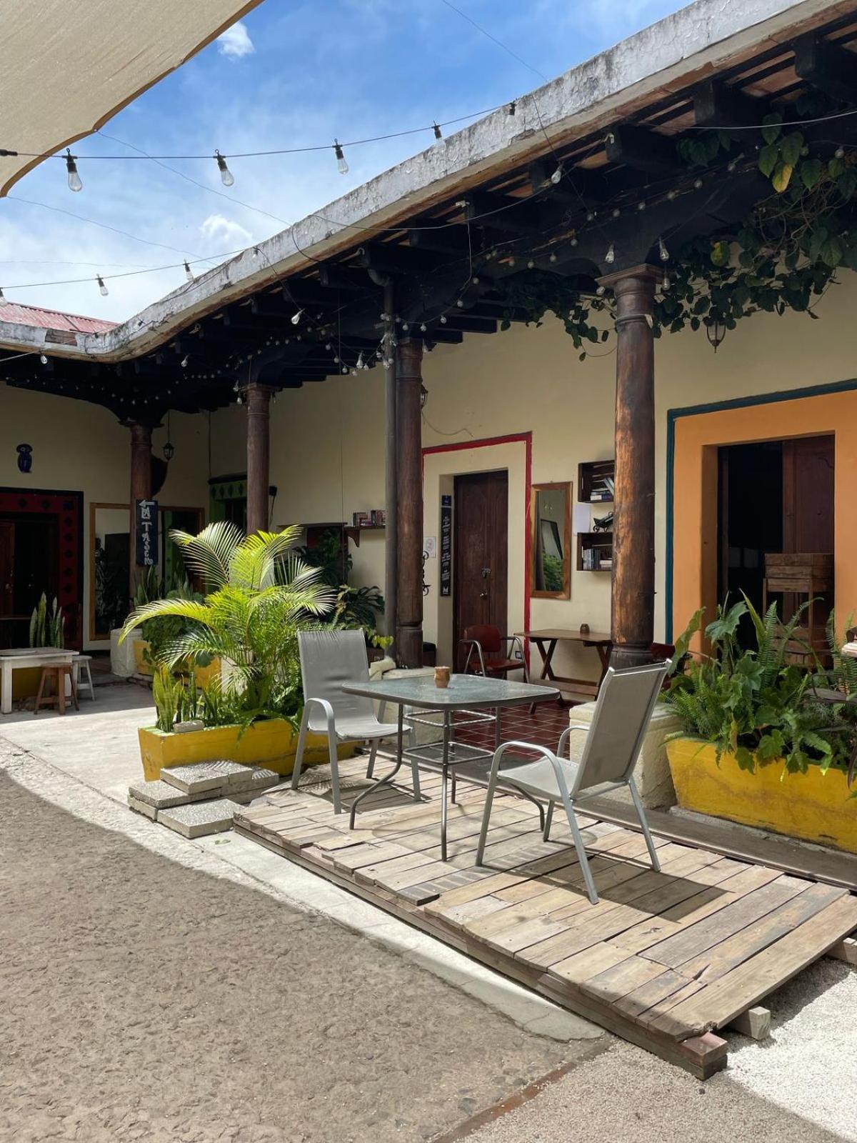 Volko Party Hostel Antigua Exterior foto